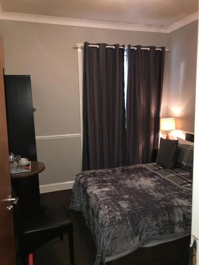 The Ocean Inn Edinburgh Guest house
