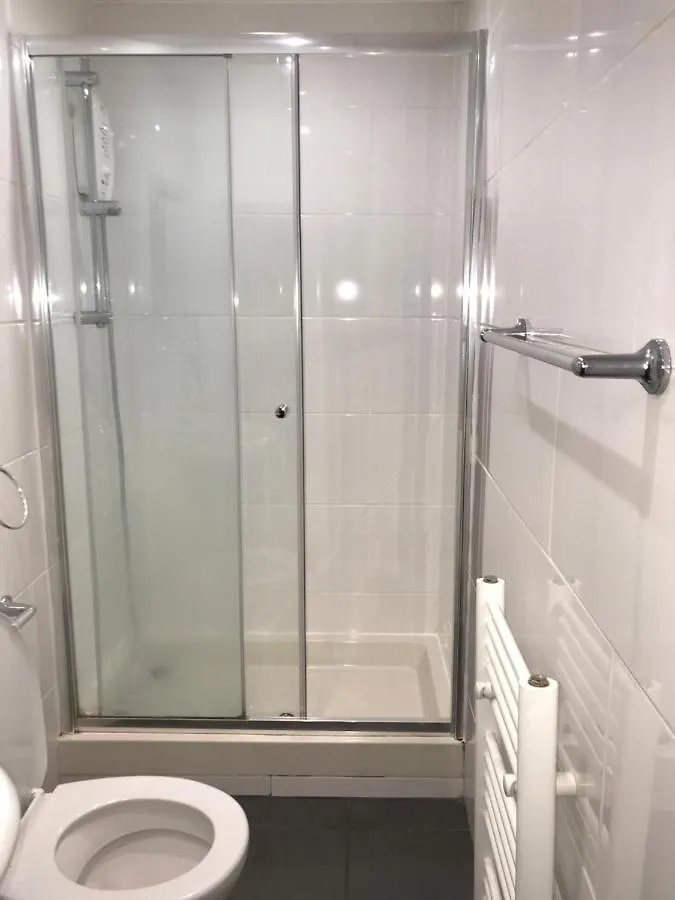 The Ocean Inn Edinburgh 0*,  United Kingdom
