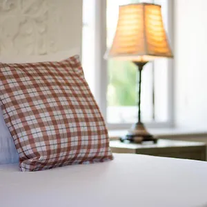 https://bath-arms.tophotelsbath.com